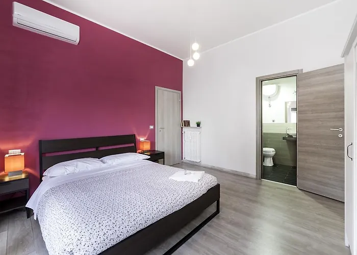 Rome To You- The Place To Be&B